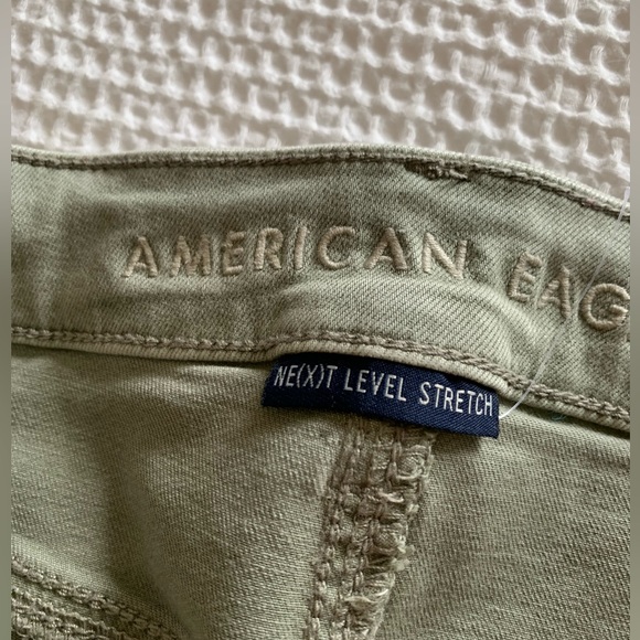American Eagle Sage Green Jeans, size 6 regular - Picture 4 of 5